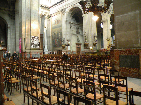  intérieur de l'eglise Saint-Sulpice